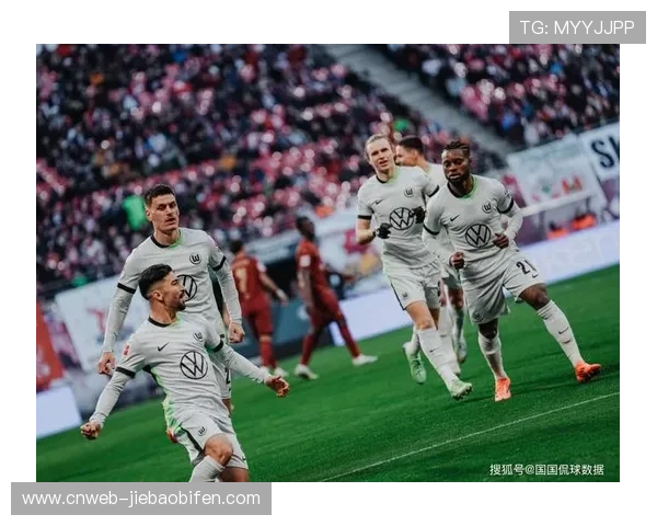 沃尔夫斯堡防守定位球漏洞，近10场丢6球